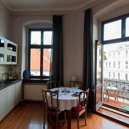 Astronomiczny Apartament , Mieszkanie 2 Pokojowe. Parking. Torun Exterior photo